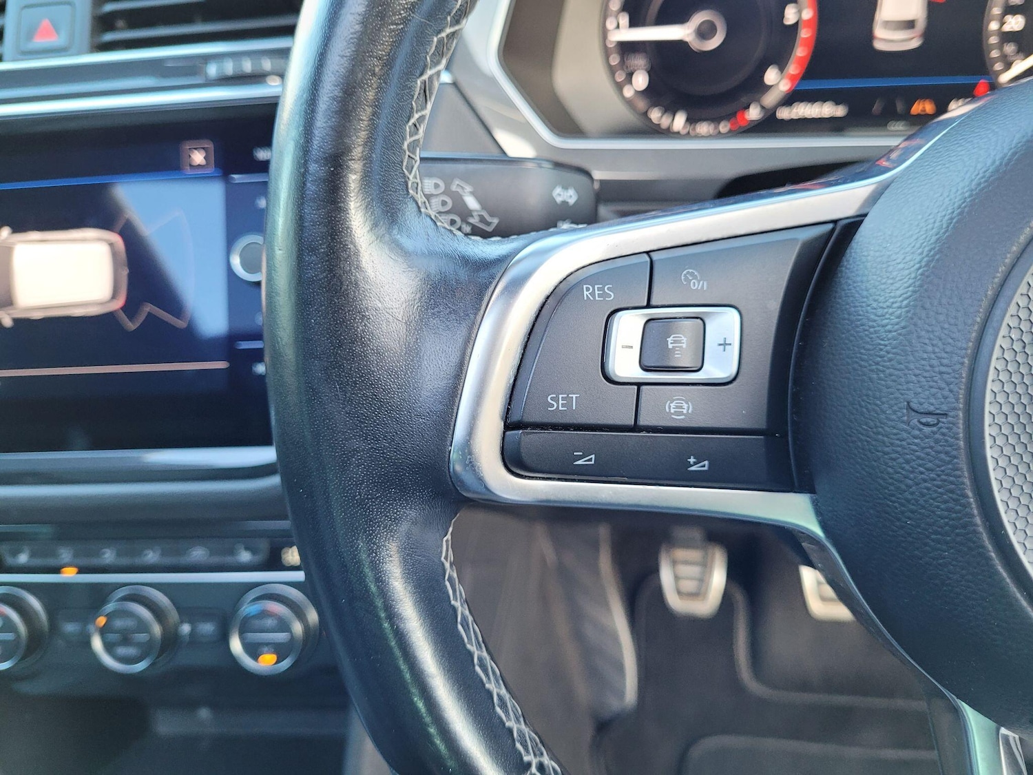 Used Volkswagen Tiguan 2018 for sale - 76607472: Photo 22