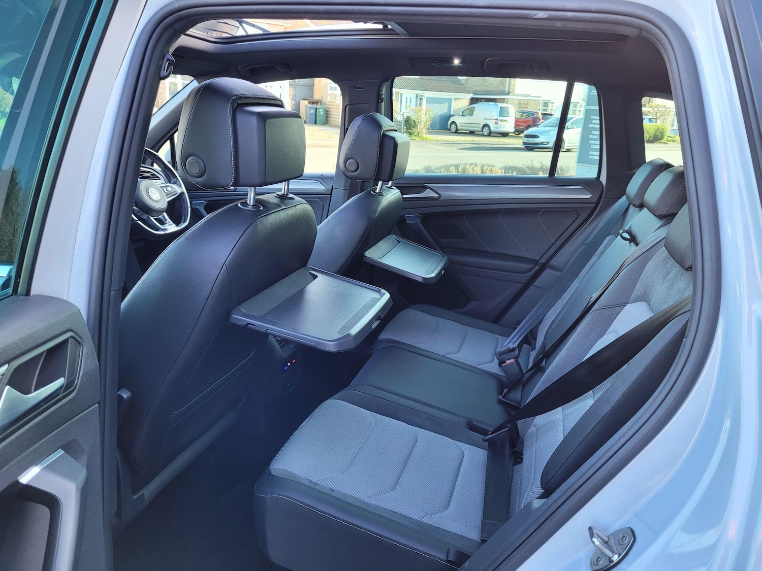 Used Volkswagen Tiguan 2018 for sale - 76607472: Photo 31