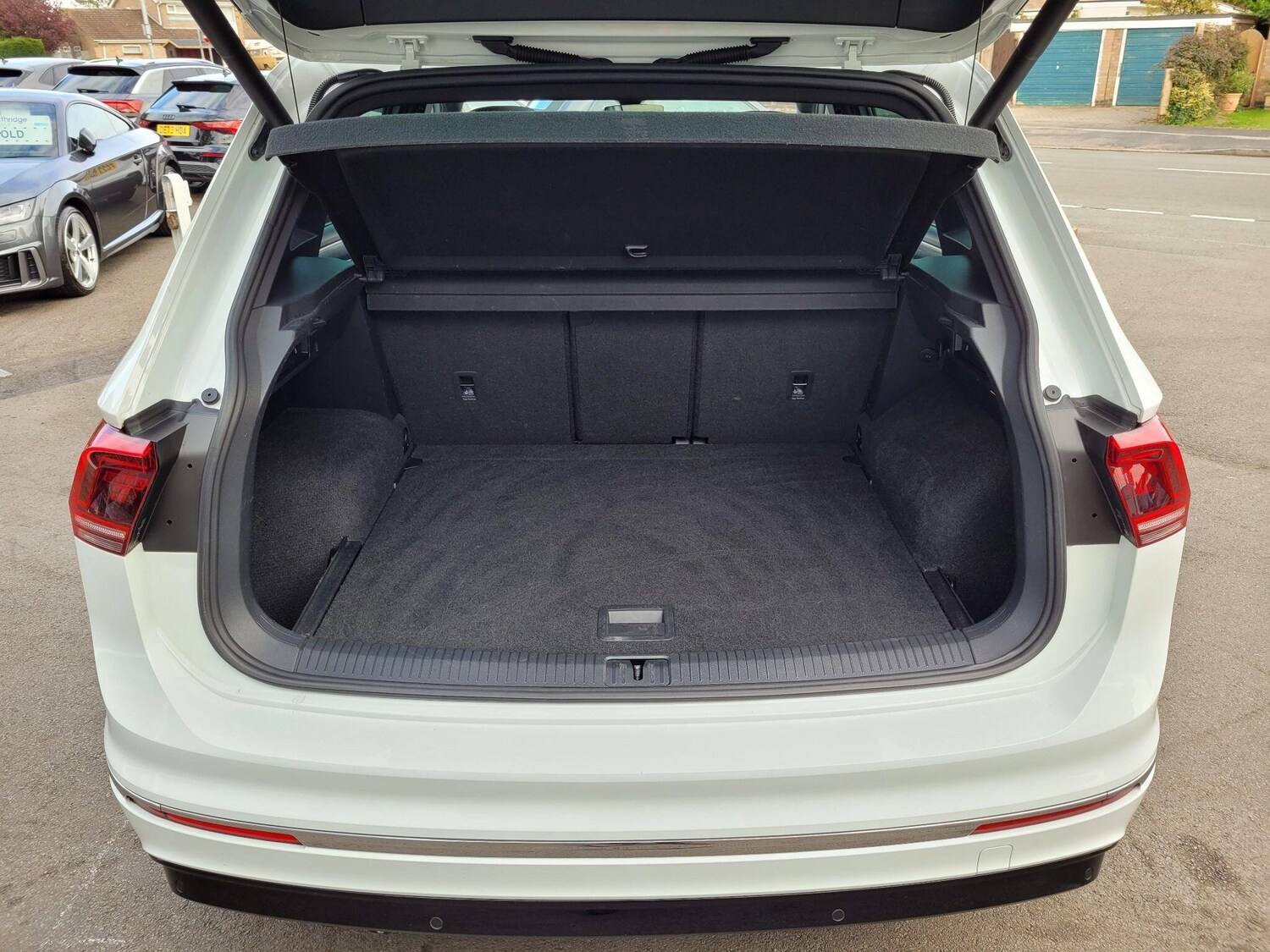 Used Volkswagen Tiguan 2020 for sale - 76136173: Photo 16