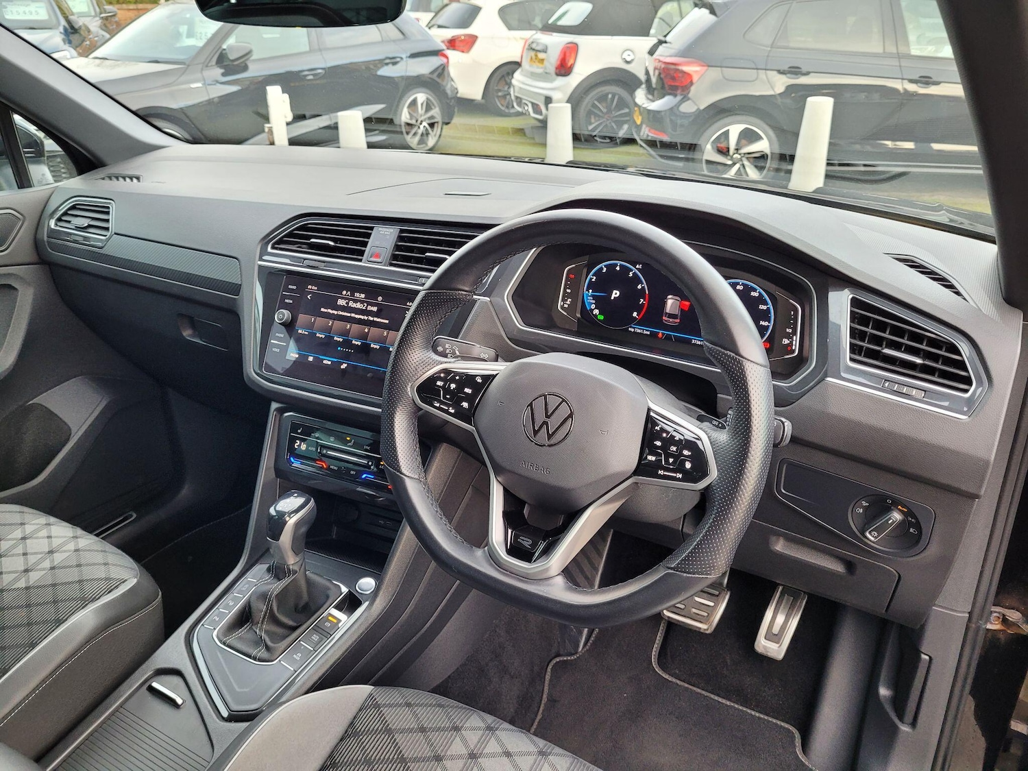 Used Volkswagen Tiguan 2022 for sale - 76513345: Photo 2