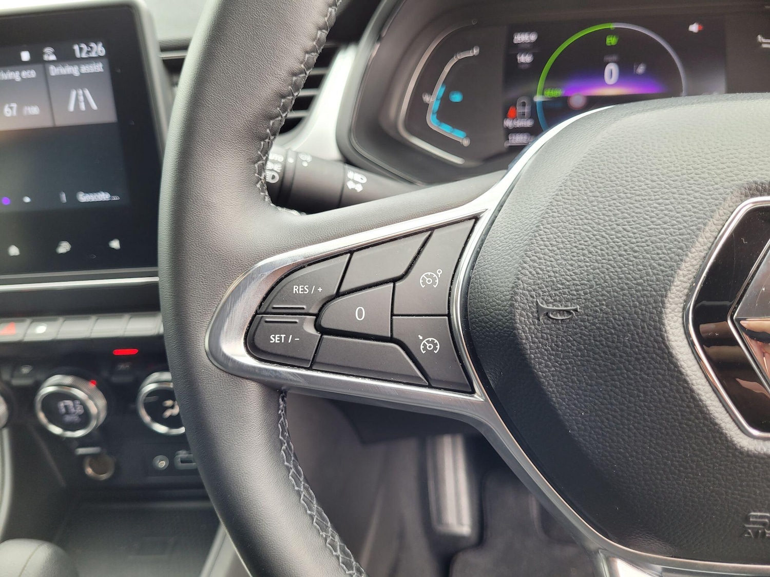 Used Renault Captur 2024 for sale - 76327042: Photo 18