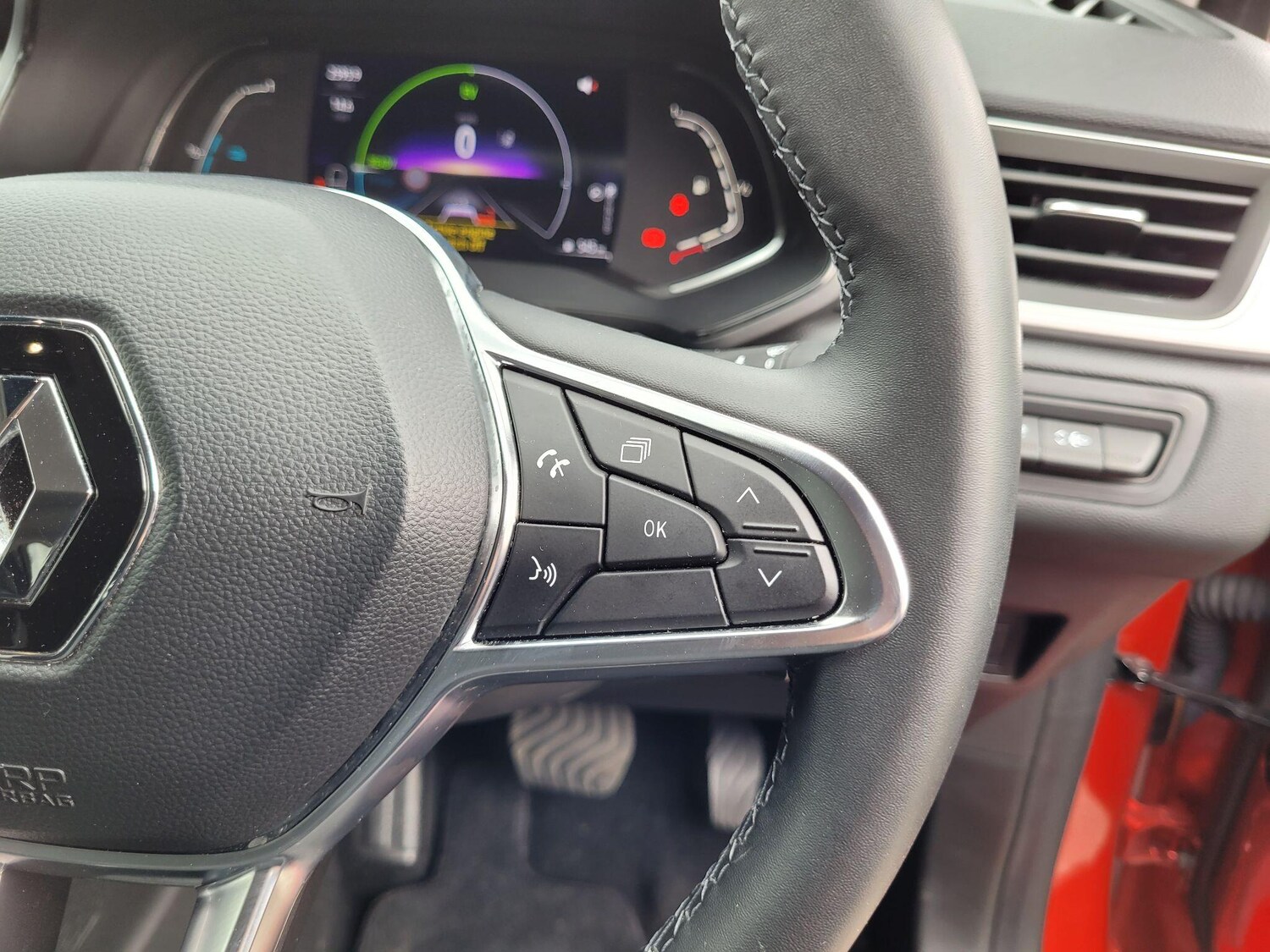 Used Renault Captur 2024 for sale - 76327042: Photo 19