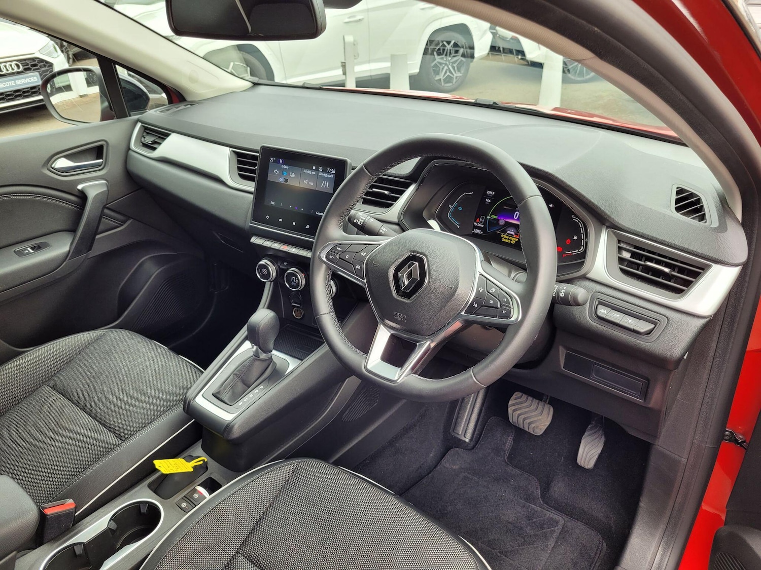 Used Renault Captur 2024 for sale - 76327042: Photo 2