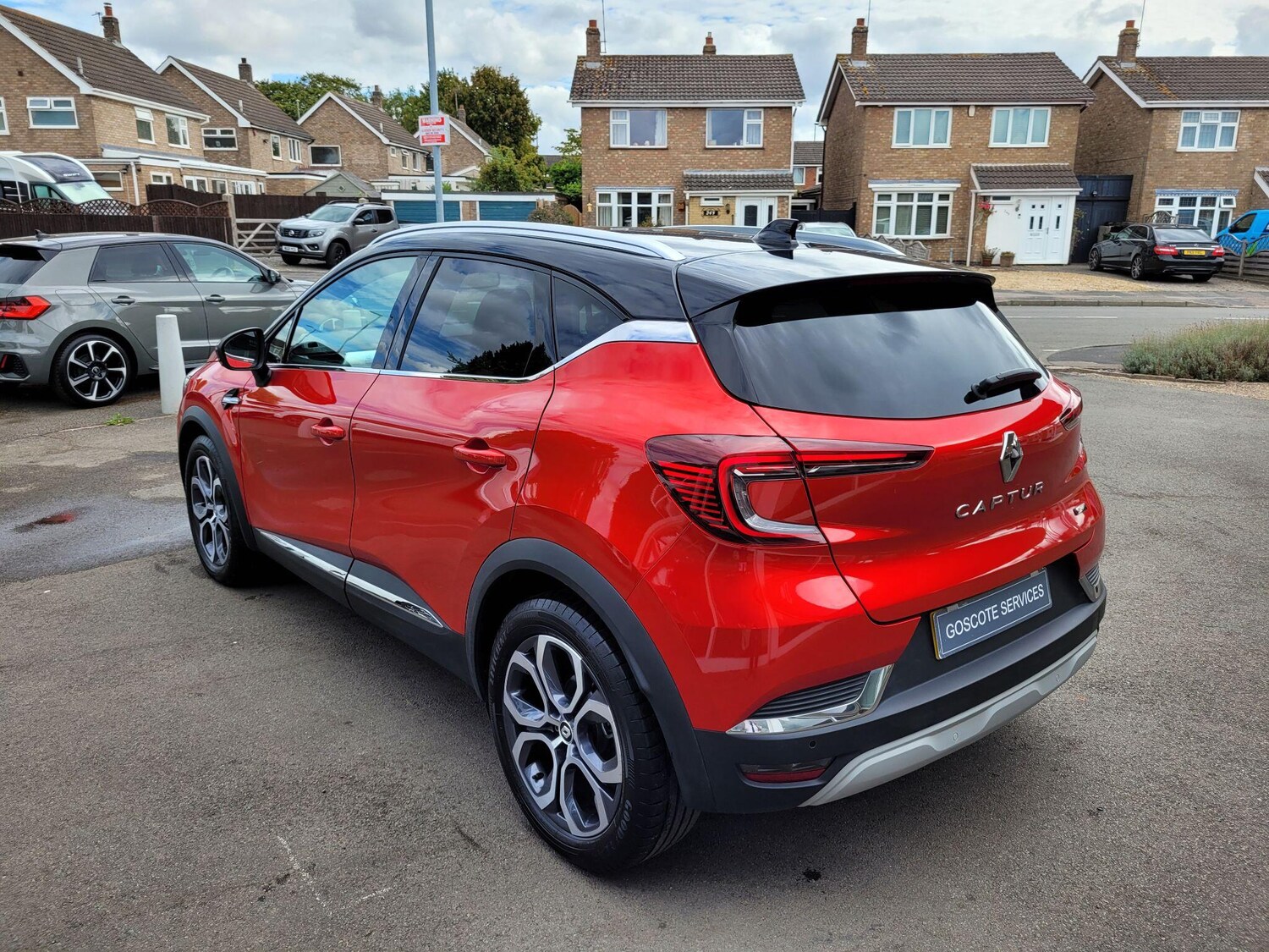 Used Renault Captur 2024 for sale - 76327042: Photo 8