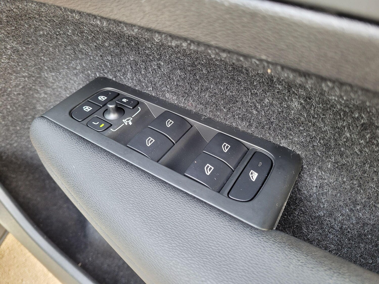 Used Volvo XC40 2020 for sale - 76995262: Photo 14