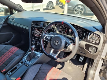 Used Volkswagen Golf 2020 for sale - 79212031: Photo