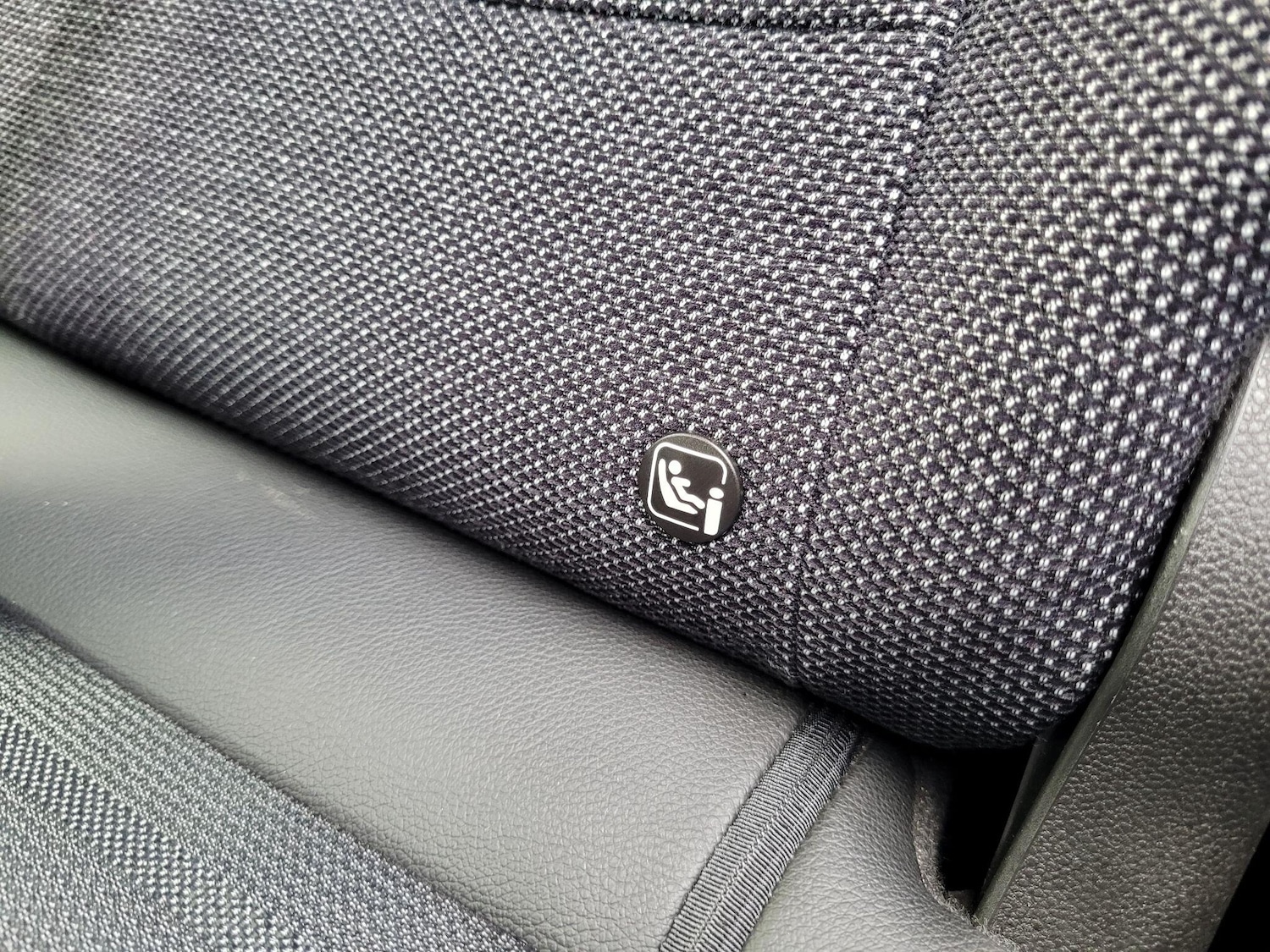 Used Renault Captur 2024 for sale - 76965439: Photo 20