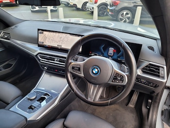 Used BMW 3 Series 2023 for sale - 76743215: Photo