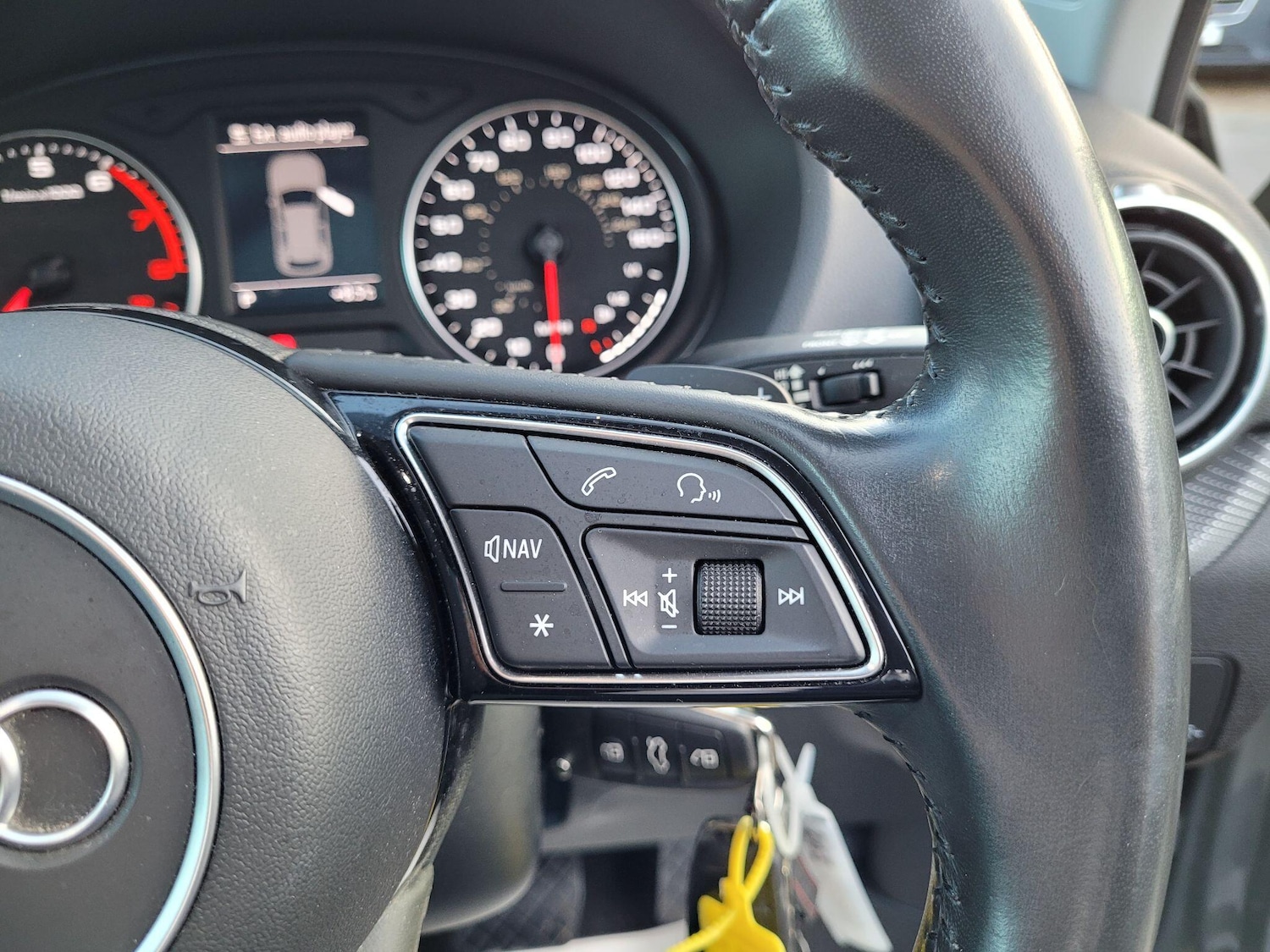 Used Audi Q2 2017 for sale - 77267061: Photo 22