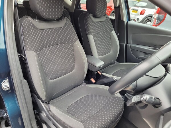 Used Renault Captur 2017 for sale - 76326252: Photo 18