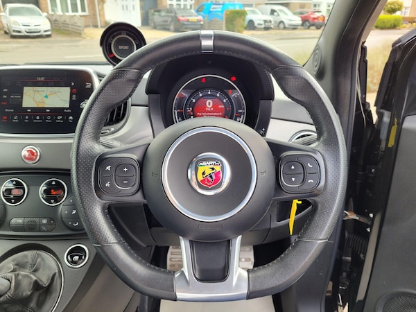 Used Abarth 595 2018 for sale - 76260268: Photo 28