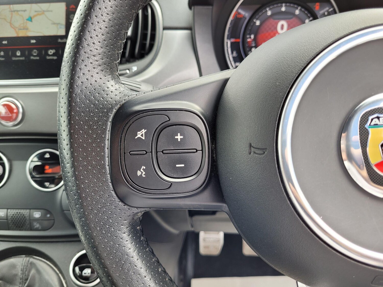 Used Abarth 595 2018 for sale - 76260268: Photo 29