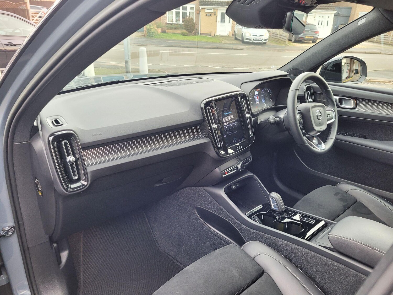 Used Volvo XC40 2022 for sale - 77344651: Photo 23