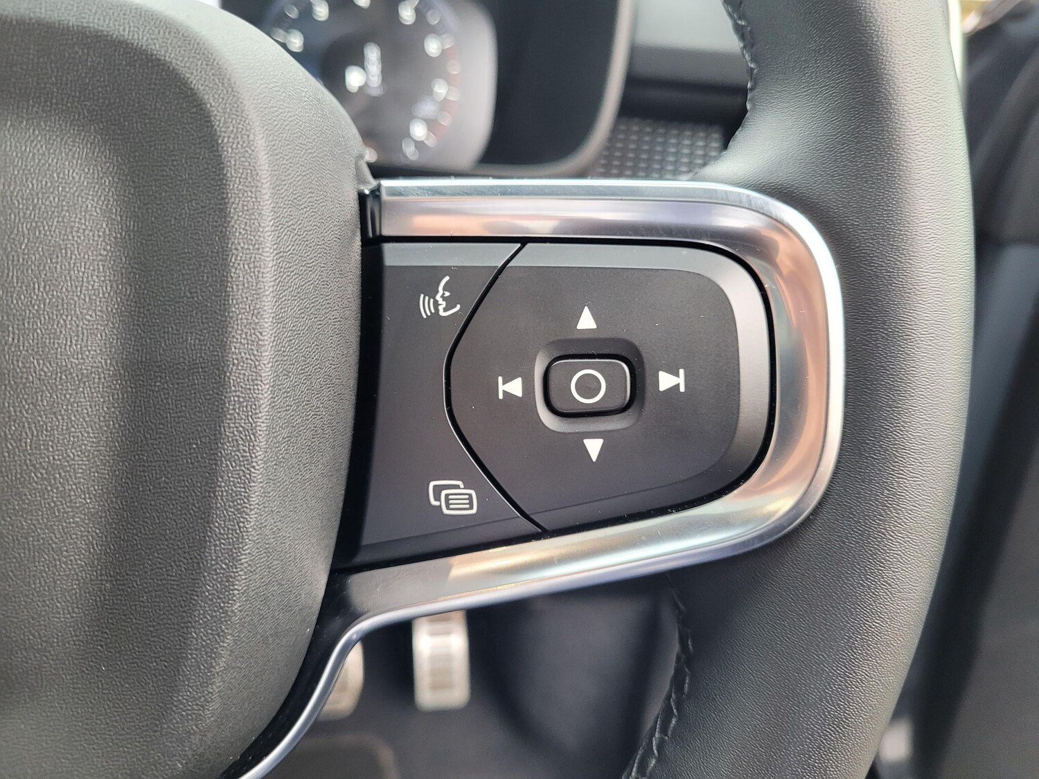 Used Volvo XC40 2022 for sale - 77344651: Photo 25