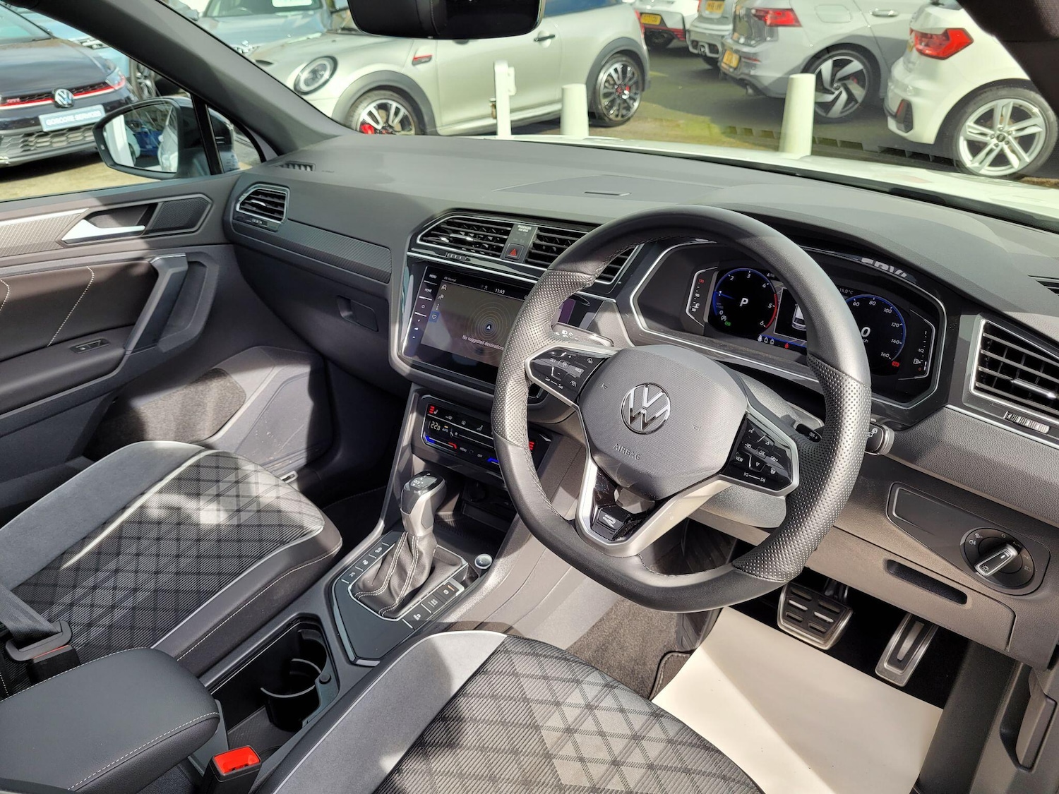 Used Volkswagen Tiguan 2023 for sale - 77683585: Photo 2