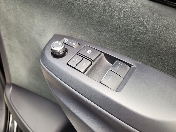 Used Toyota Yaris 2022 for sale - 75070534: Photo 22