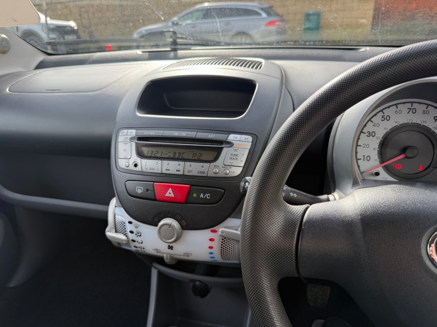 Used Toyota AYGO 2011 for sale - 77629749: Photo 12