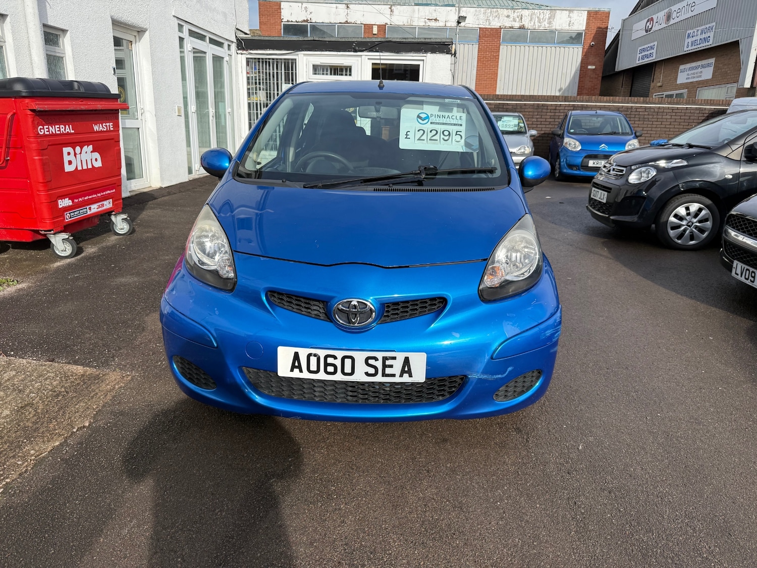 Used Toyota AYGO 2011 for sale - 77629749: Photo 2