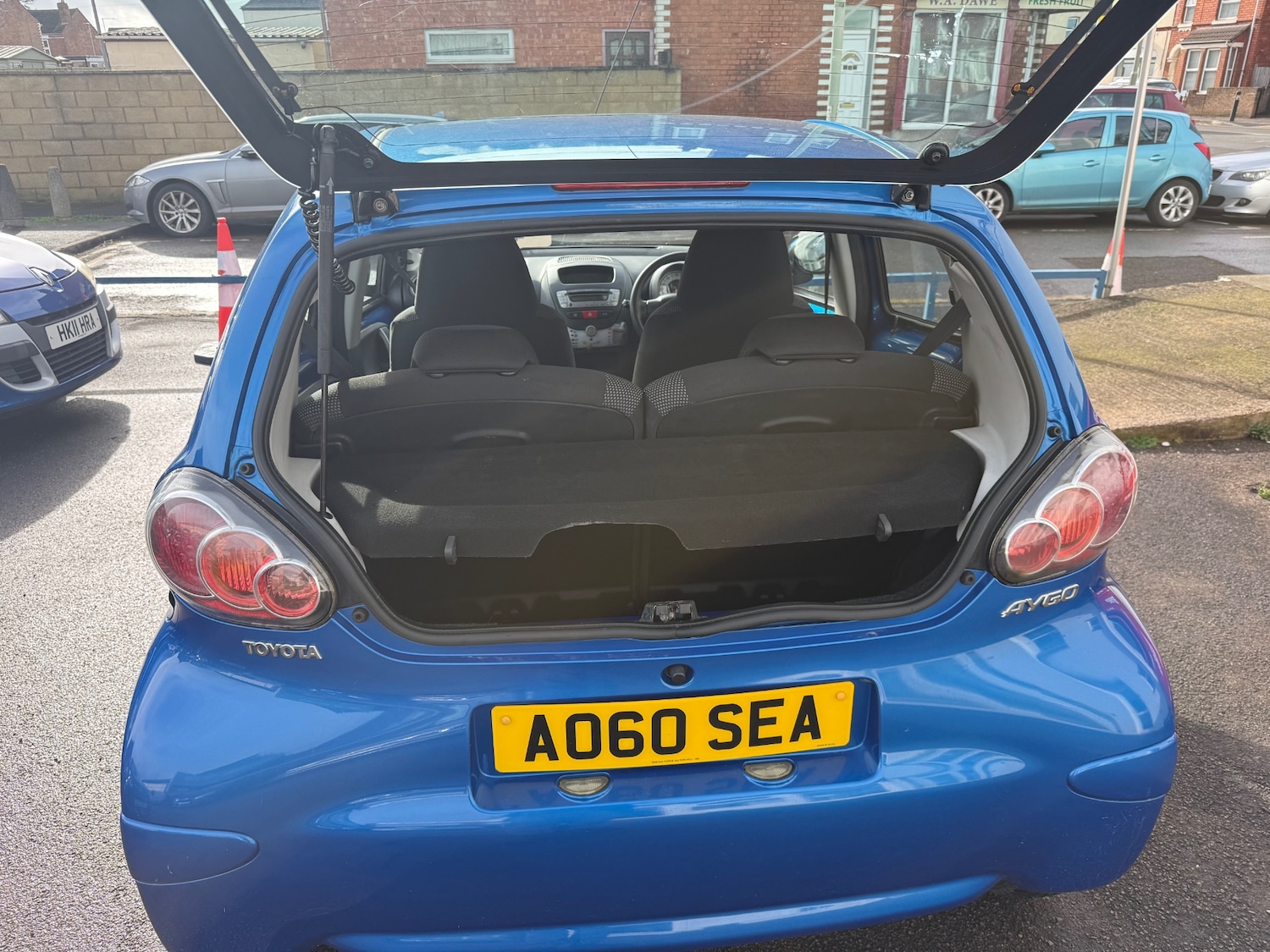 Used Toyota AYGO 2011 for sale - 77629749: Photo 9