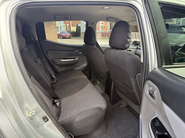 Used Mitsubishi L200 2018 for sale - 74804801: Photo 16