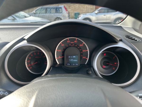 Used Honda Jazz 2009 for sale - 73217250: Photo 15