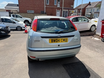 Used Ford Focus 2004 for sale - 75096513: Photo