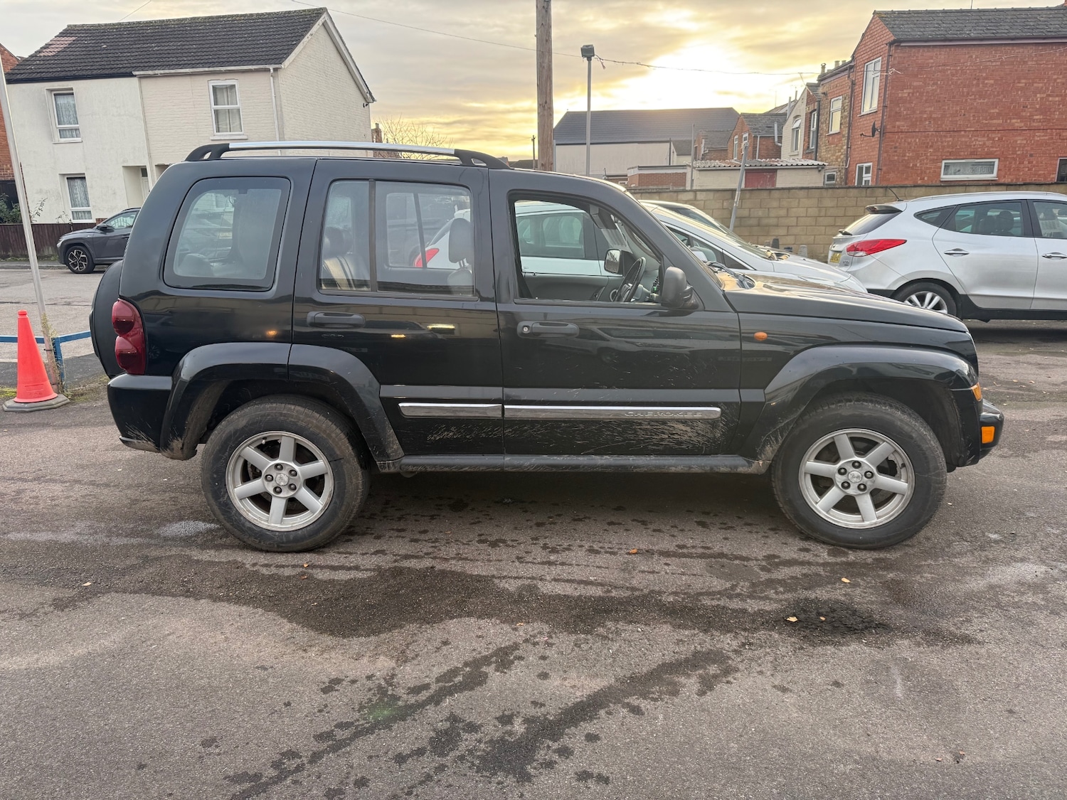 Used Jeep Cherokee 2006 for sale - 76713442: Photo 5