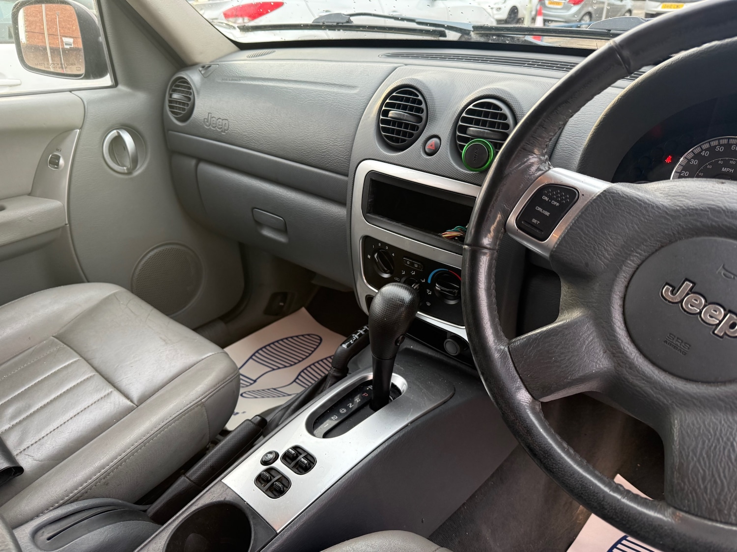 Used Jeep Cherokee 2006 for sale - 76713442: Photo 8