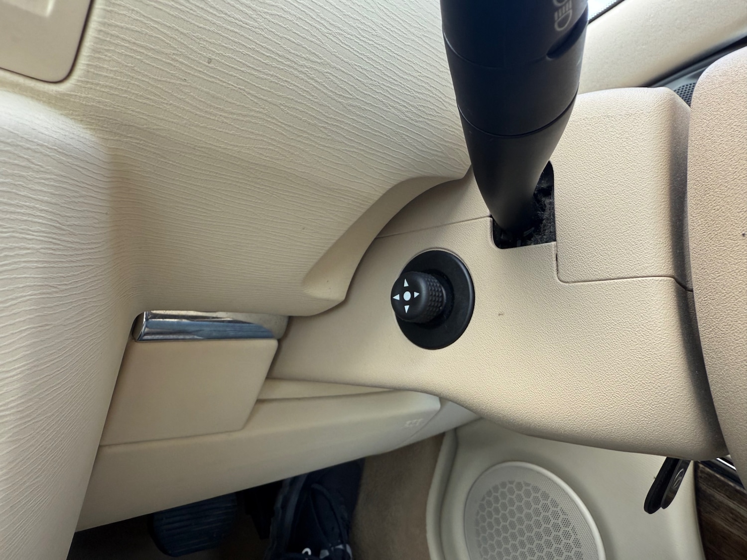 Used Citroen C6 2007 for sale - 76347450: Photo 24