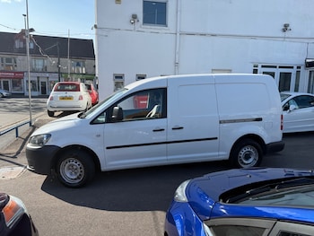 Used Volkswagen Caddy Maxi 2013 for sale - 75245179: Photo