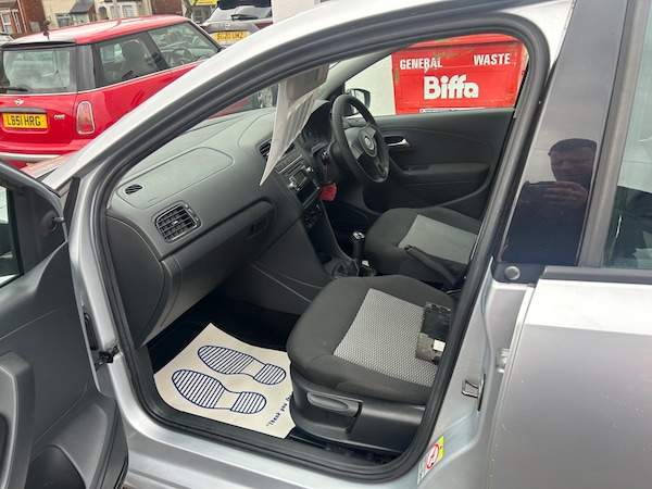 Used Volkswagen Polo 2010 for sale - 72424840: Photo 10