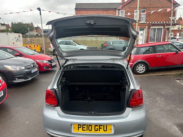 Used Volkswagen Polo 2010 for sale - 72424840: Photo 8