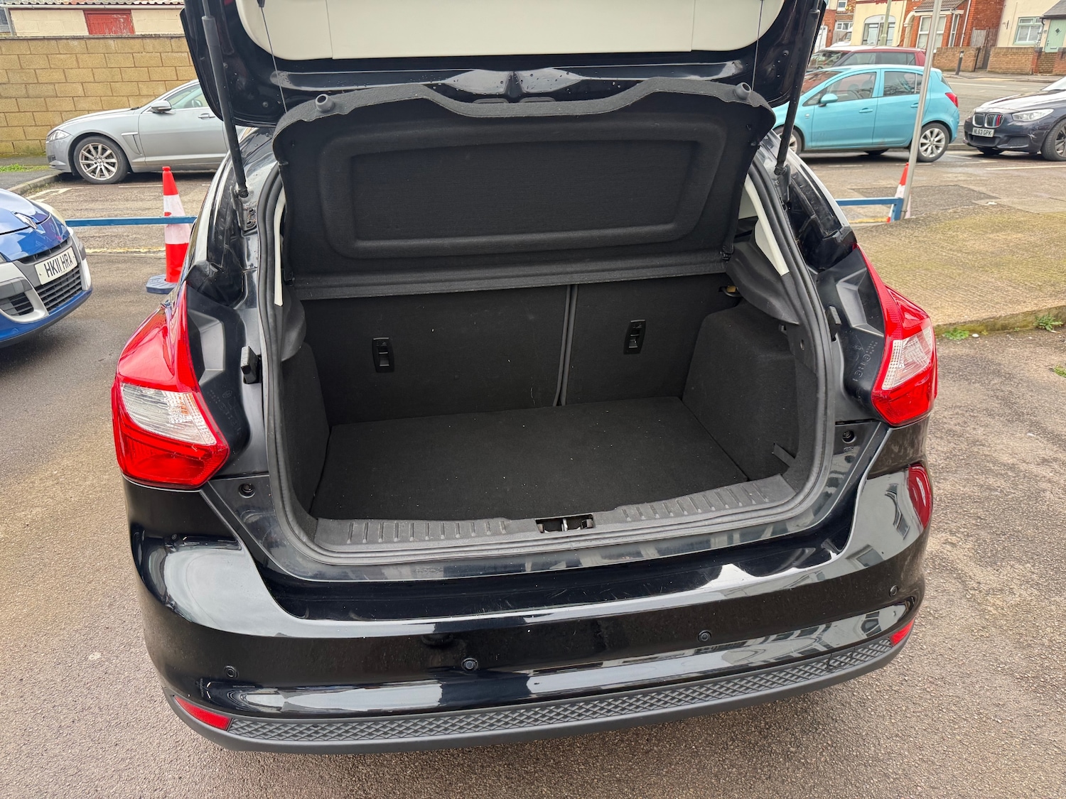 Used Ford Focus 2014 for sale - 77630032: Photo 8