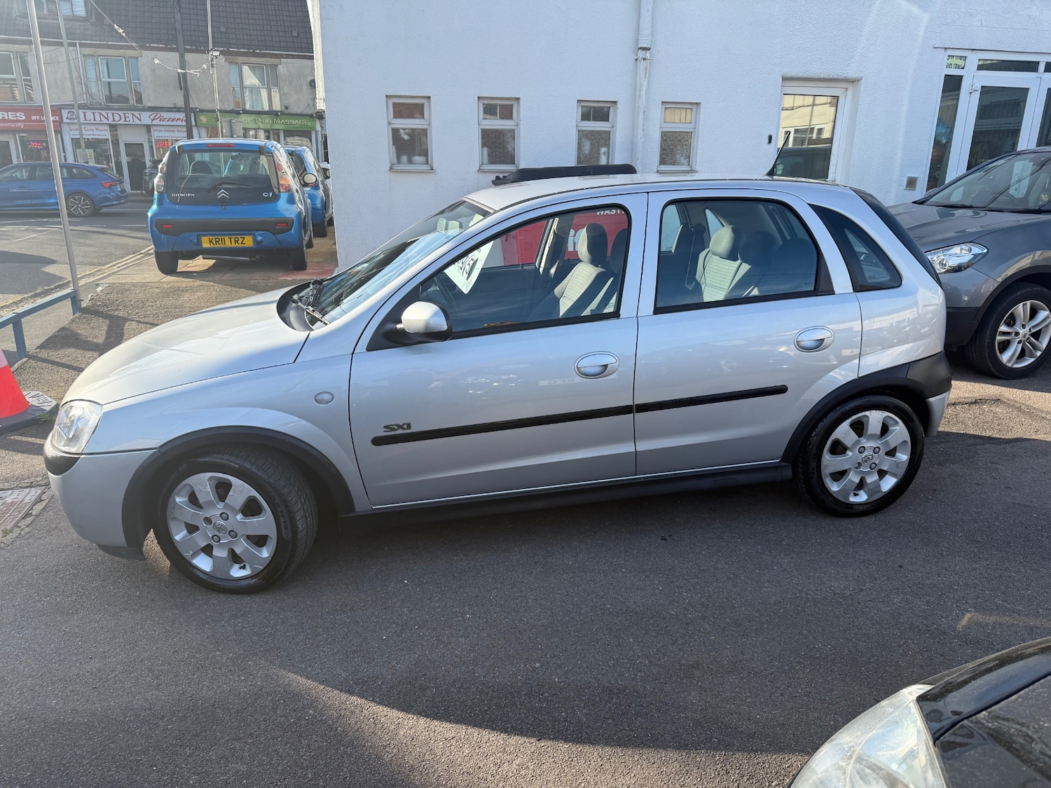 Used Vauxhall Corsa 2002 for sale - 78155755: Photo 3