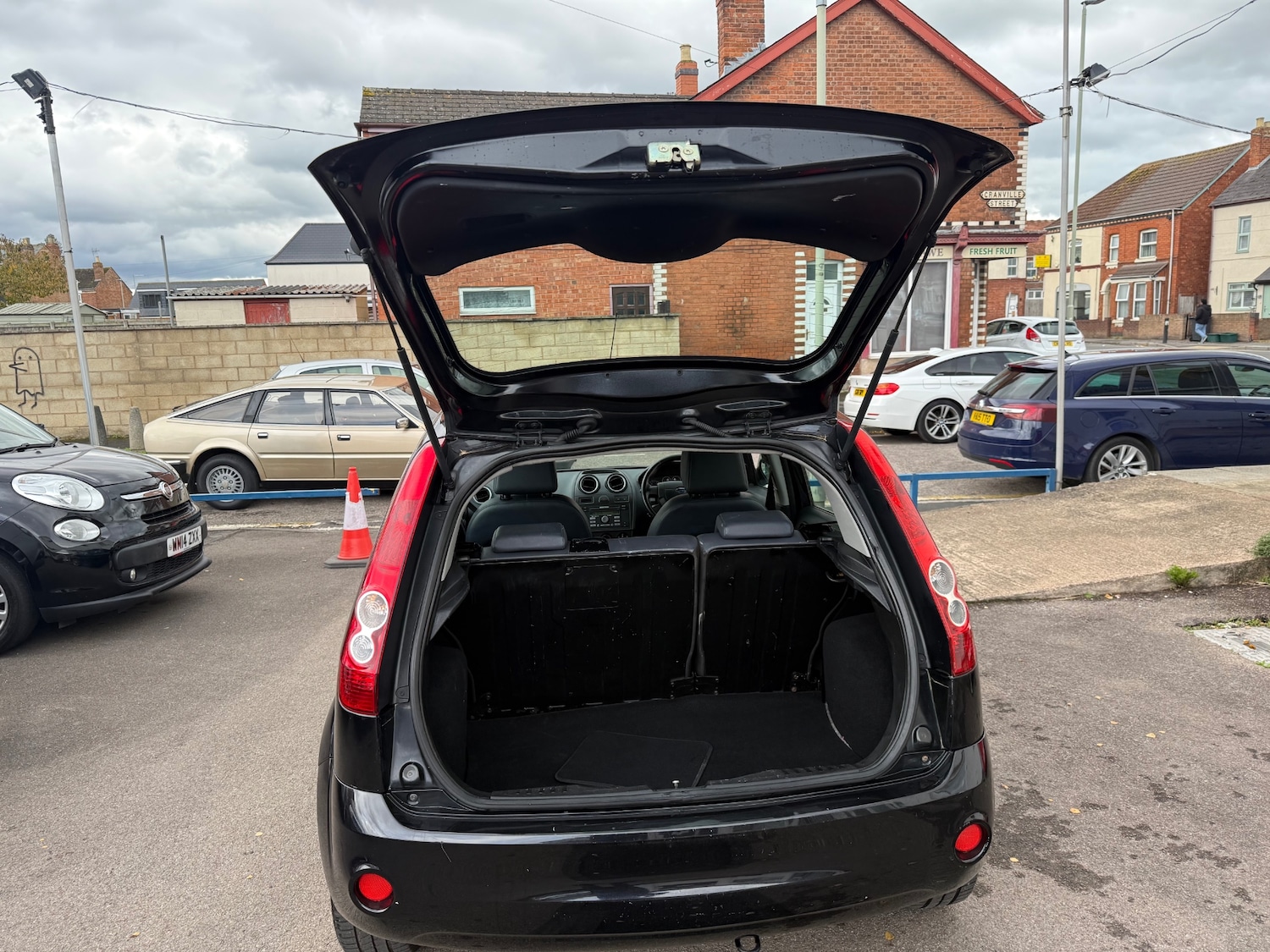 Used Ford Fiesta 2007 for sale - 76348661: Photo 8