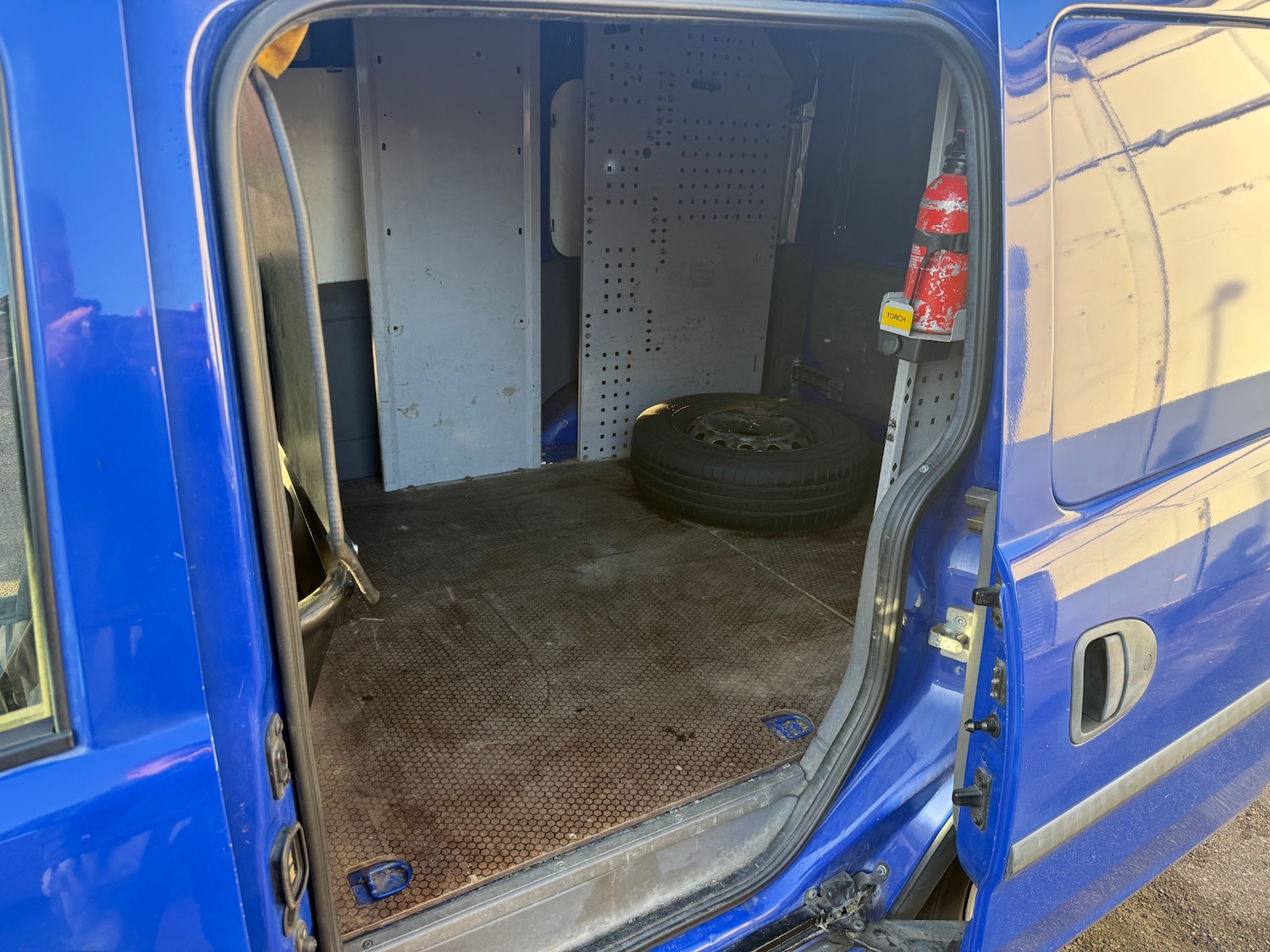 Used Vauxhall Combo 2004 for sale - 77160036: Photo 8