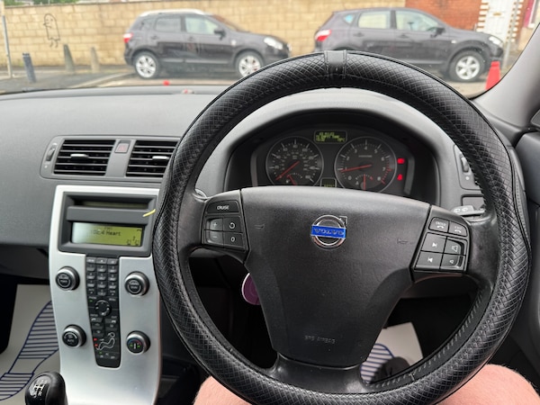 Used Volvo V50 2010 for sale - 74770045: Photo 12