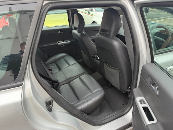 Used Volvo V50 2010 for sale - 74770045: Photo 8