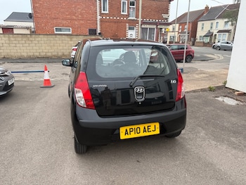 Used Hyundai i10 2010 for sale - 75545700: Photo