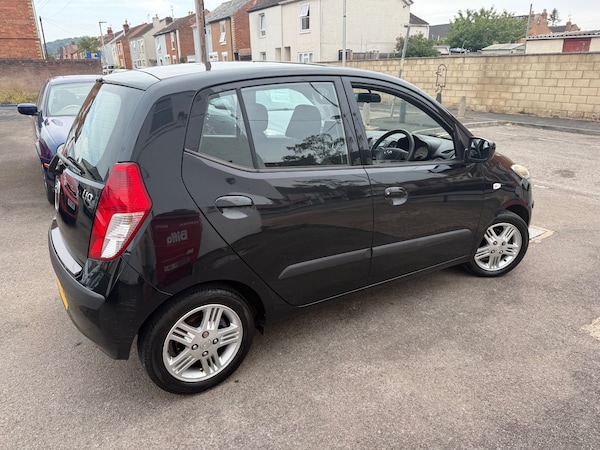 Used Hyundai i10 2010 for sale - 75545700: Photo 5