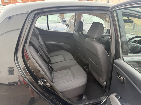 Used Hyundai i10 2010 for sale - 75545700: Photo 7