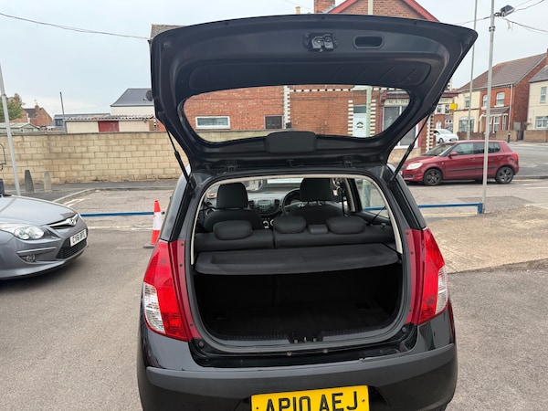 Used Hyundai i10 2010 for sale - 75545700: Photo 8