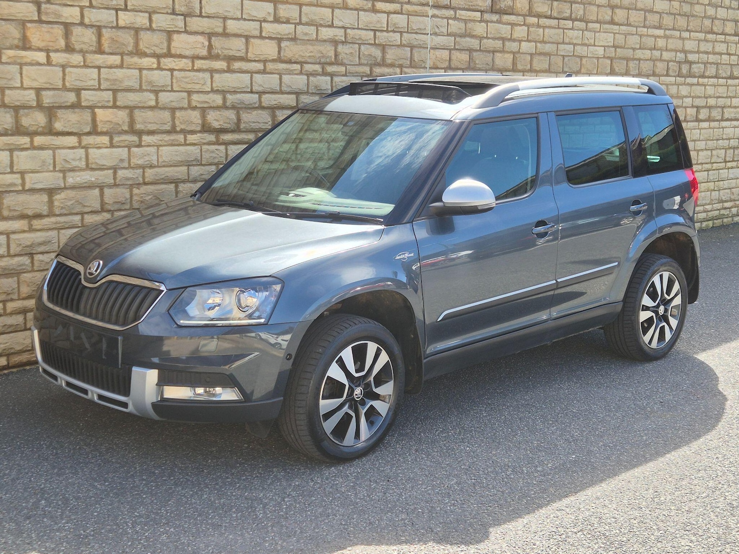 Used Skoda Yeti 2015 for sale - 78184799: Photo 28