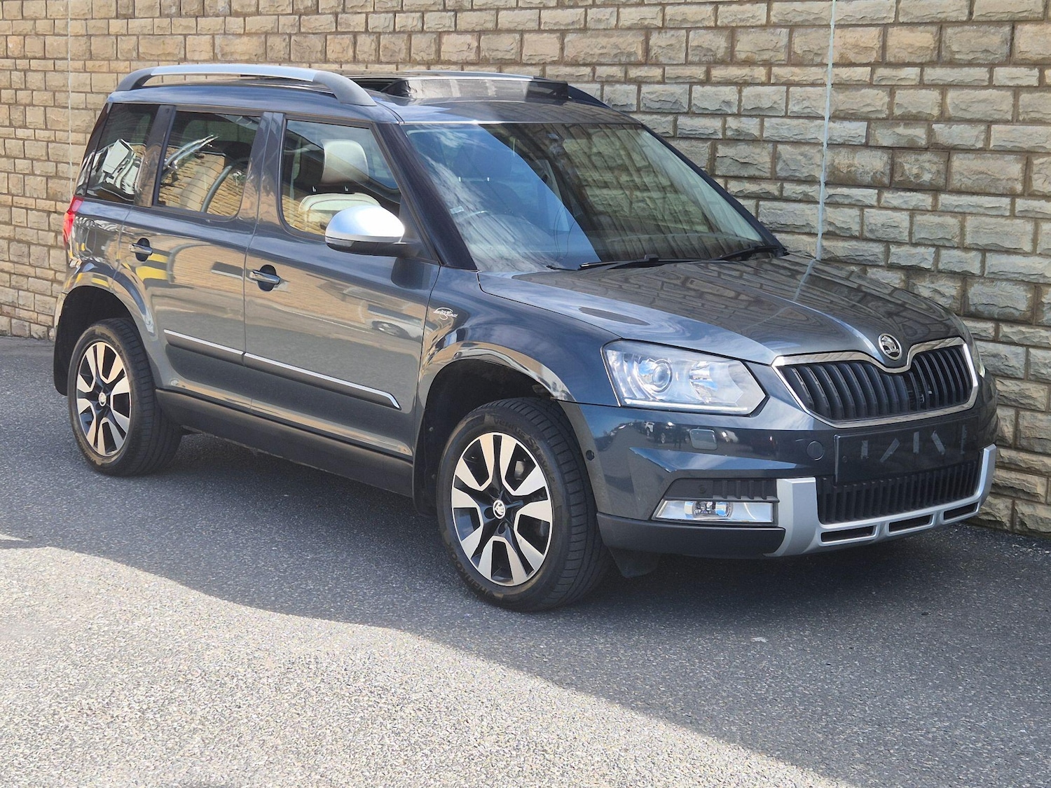 Used Skoda Yeti 2015 for sale - 78184799: Photo 9