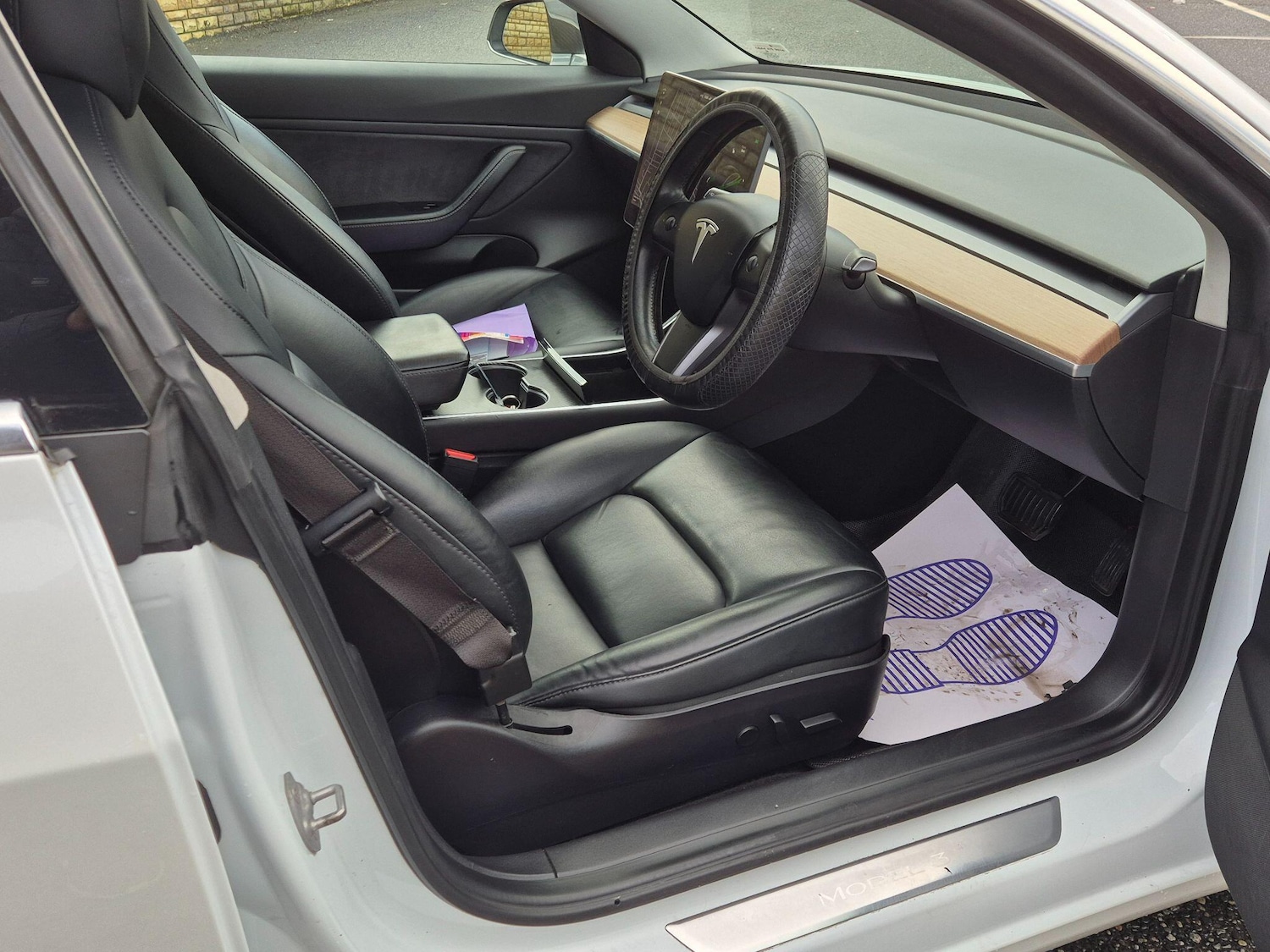 Used Tesla Model 3 2020 for sale - 77465599: Photo 2