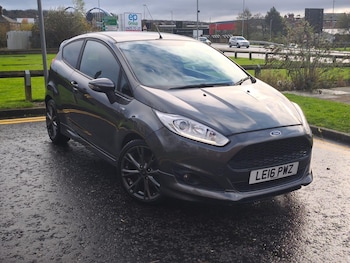 Used Ford Fiesta 2016 for sale - 76608906: Photo