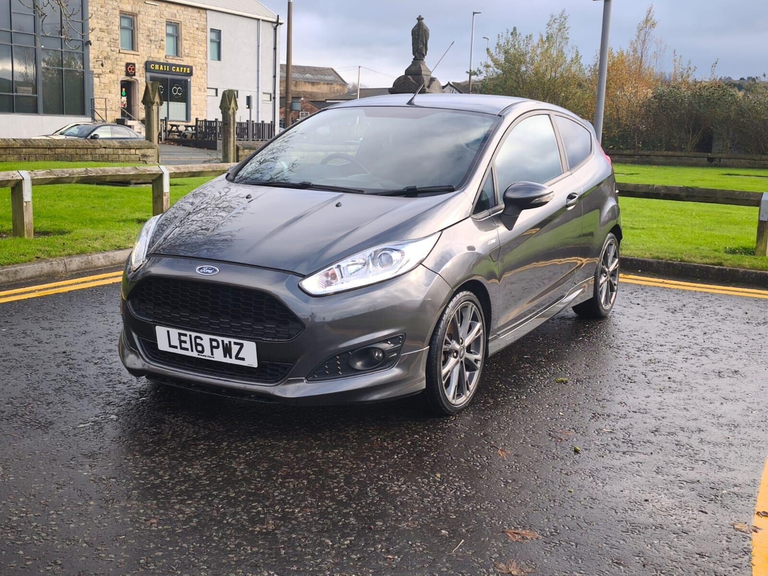 Used Ford Fiesta 2016 for sale - 76608906: Photo 5