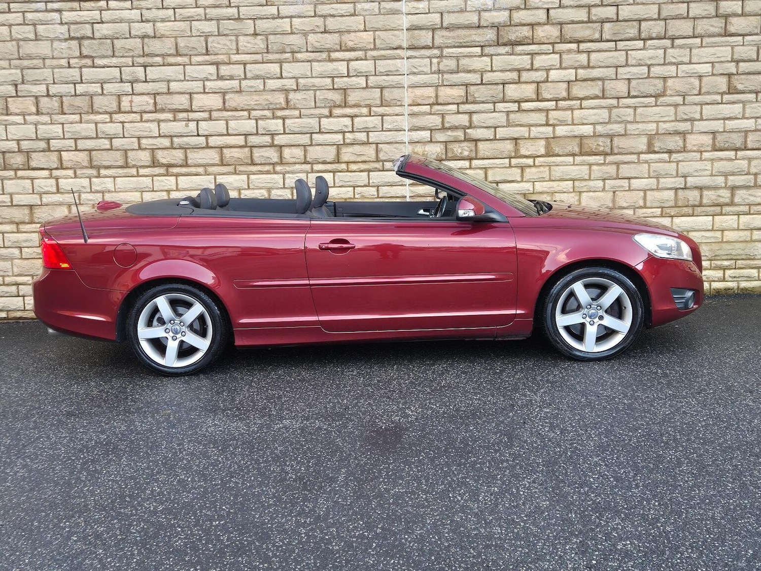 Used Volvo C70 2013 for sale - 77707235: Photo 11