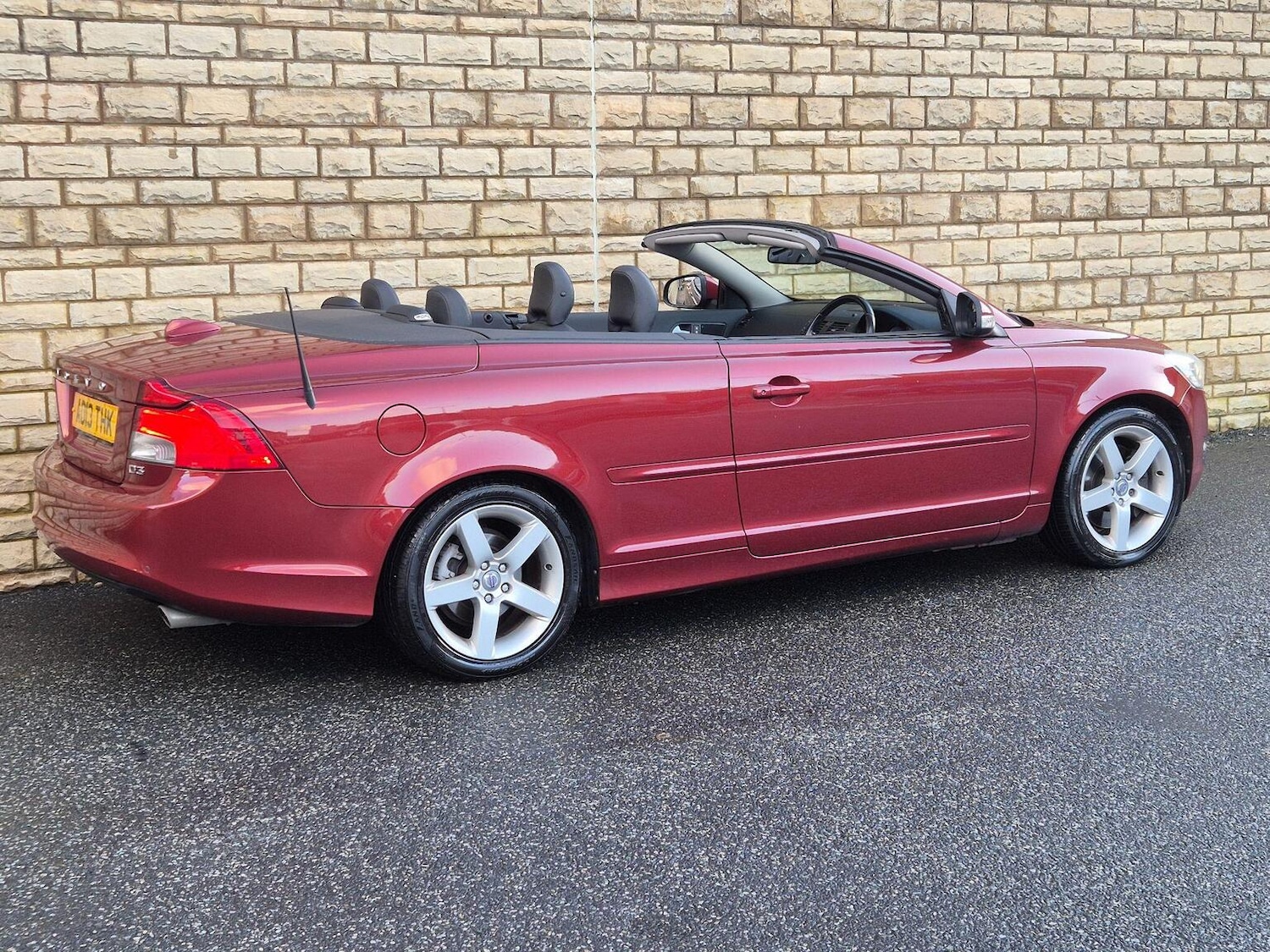 Used Volvo C70 2013 for sale - 77707235: Photo 12