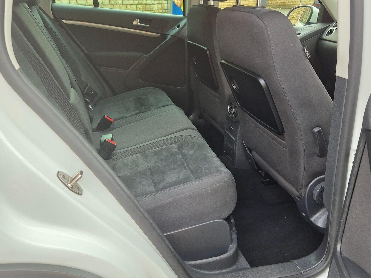 Used Volkswagen Tiguan 2015 for sale - 76608939: Photo 10